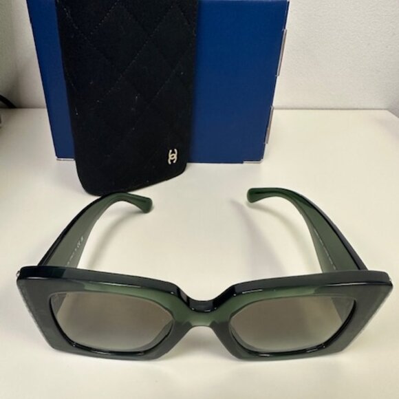 Chanel Square Frame Sunglasses with Pearls Dark Green Shades - Picture 9 of 9